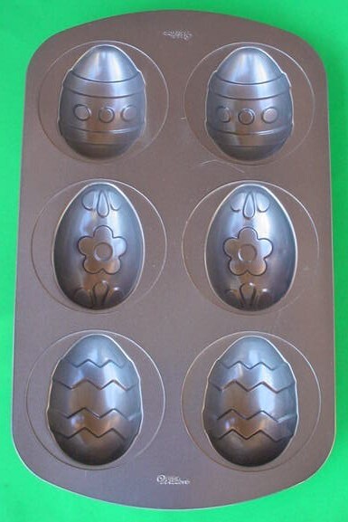 WILTON EASTER BUNNY Rabbit EGG Cake Pan Mold