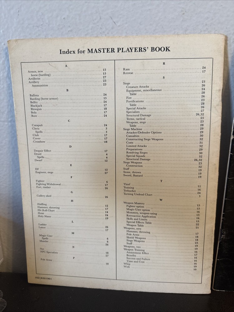 D&D - Dungeons & Dragons Master DM's and Master Players Books