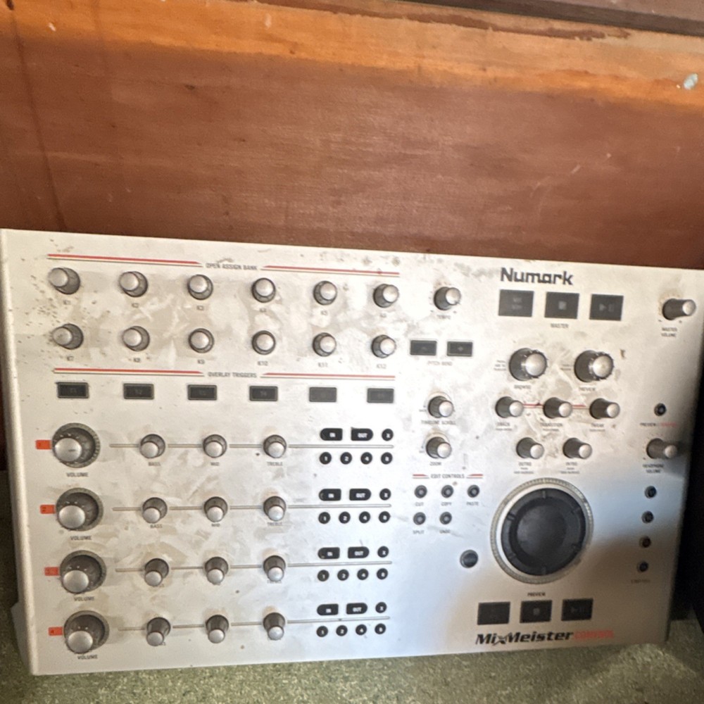 Numark MixMeister CONTROL Quad Deck DJ Controller, Loop/Sampler, USB Powered