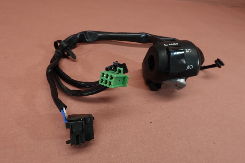 2013-2016 Honda CB1100 Left Handlebar Turn Signal Switch Control Assembly