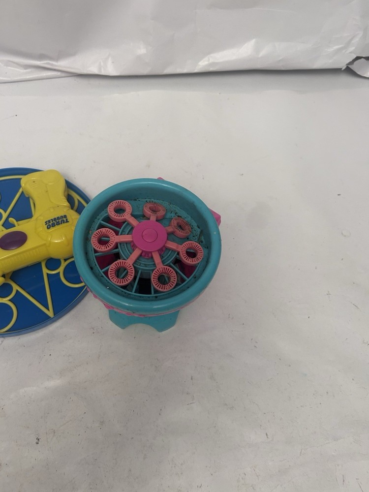 3 misc kids bubble maker toys