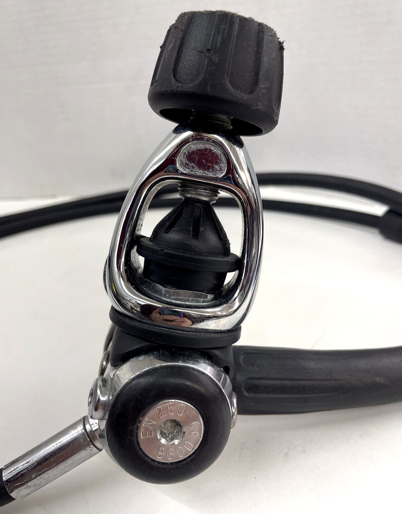 Sub gear Bonaire Regulator & Octopus 230 bar