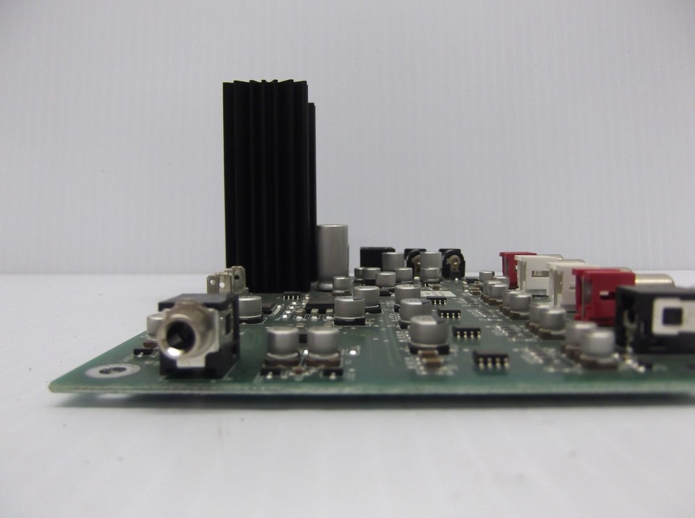 Audio & Power Distribution Circuit Board Smart Technologies Smartboard 2000i