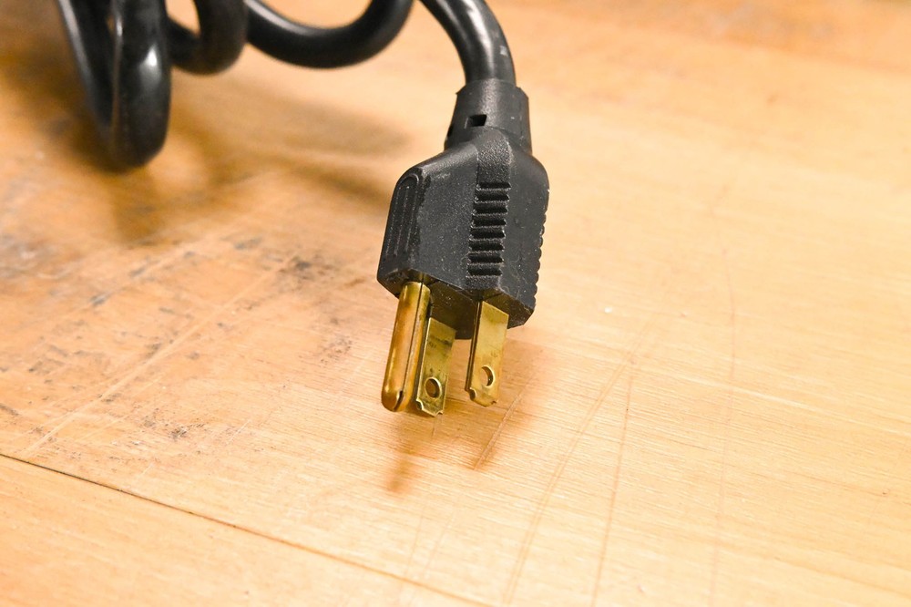 Crown Micro-Tech 600 2-Channel Power Amplifier CG01YXS