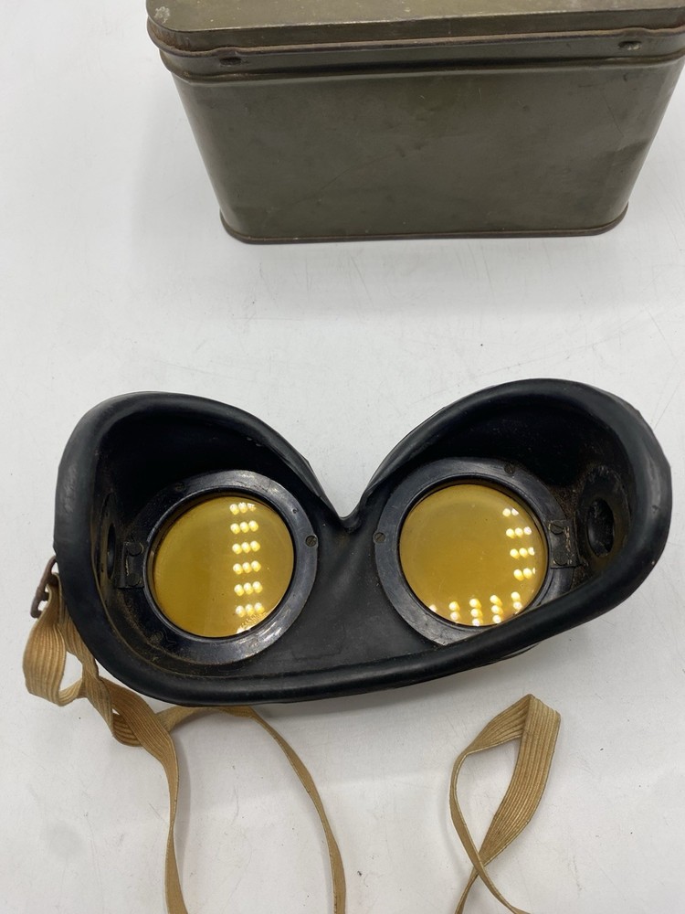 WWII Polaroid American Optical Military Variable Density Goggles