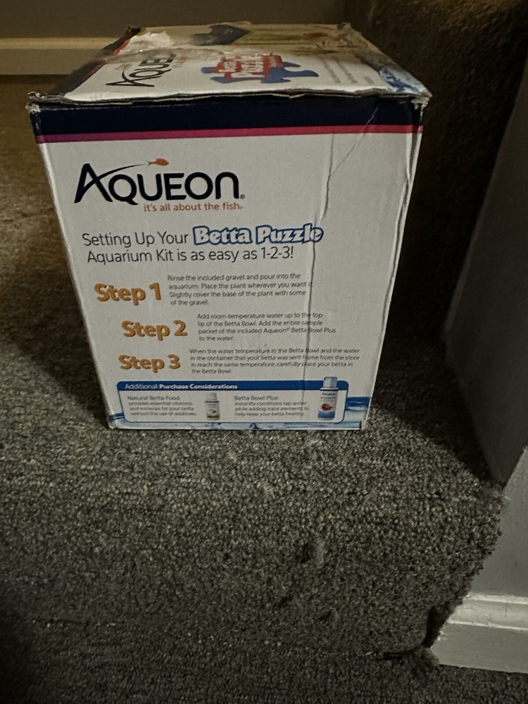 Aqueon Betta Puzzle Half Gallon Aquarium Kit Blue