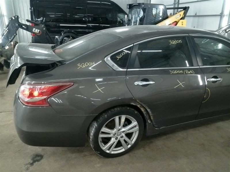ALTIMA 2013 High Mounted Stop Light 104559854