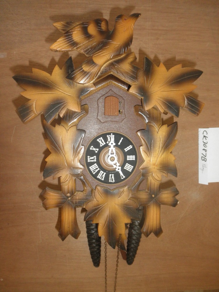 Cuckoo Clock German  Black Forest made working 1 Day CK3087B