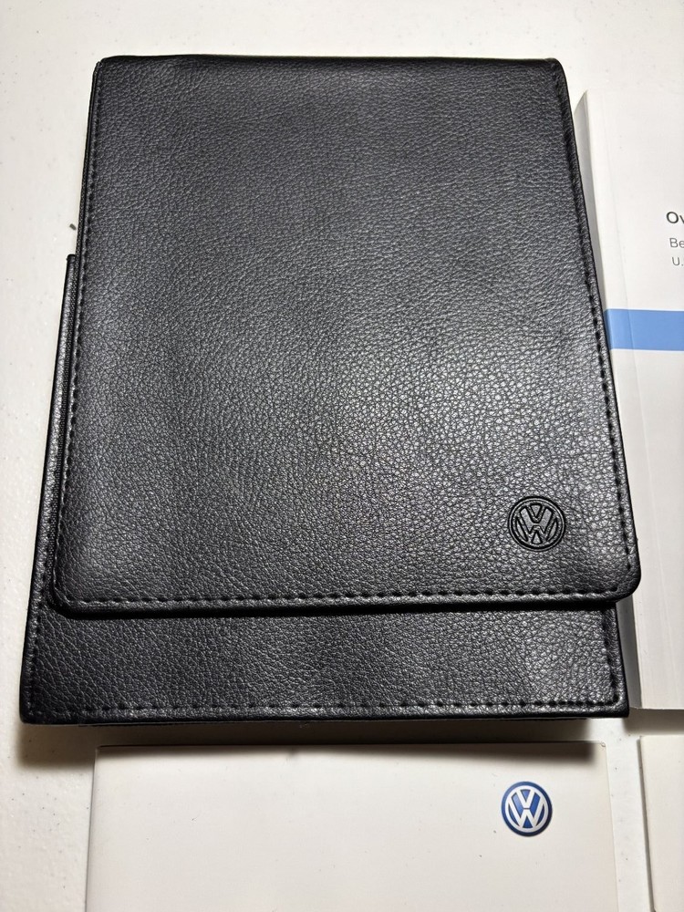 2014 Volkswagen Beetle Owner's Manual OEM Set