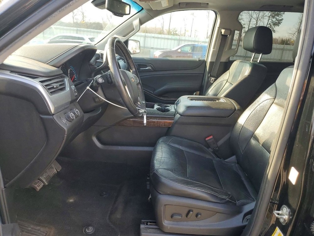 SUBCHEV15 2017 Glove Box 4984706
