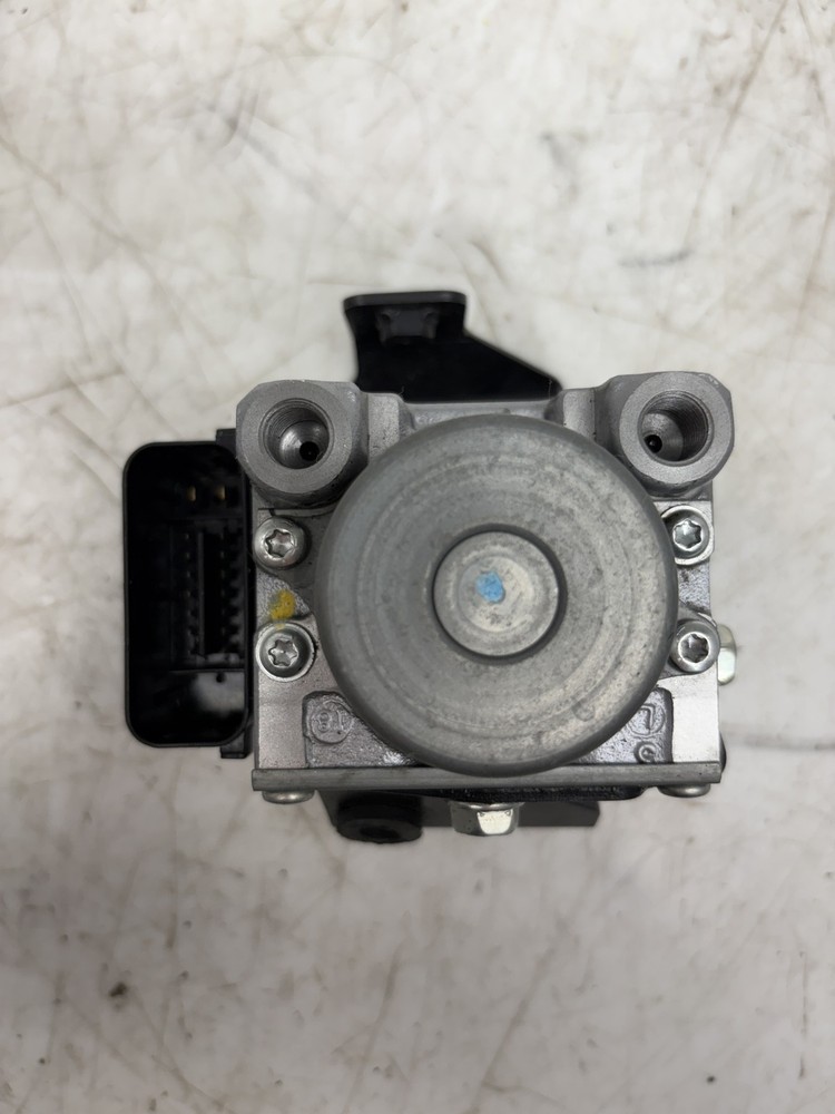 '13-'16 Kawasaki Z800 ABS Pump Module