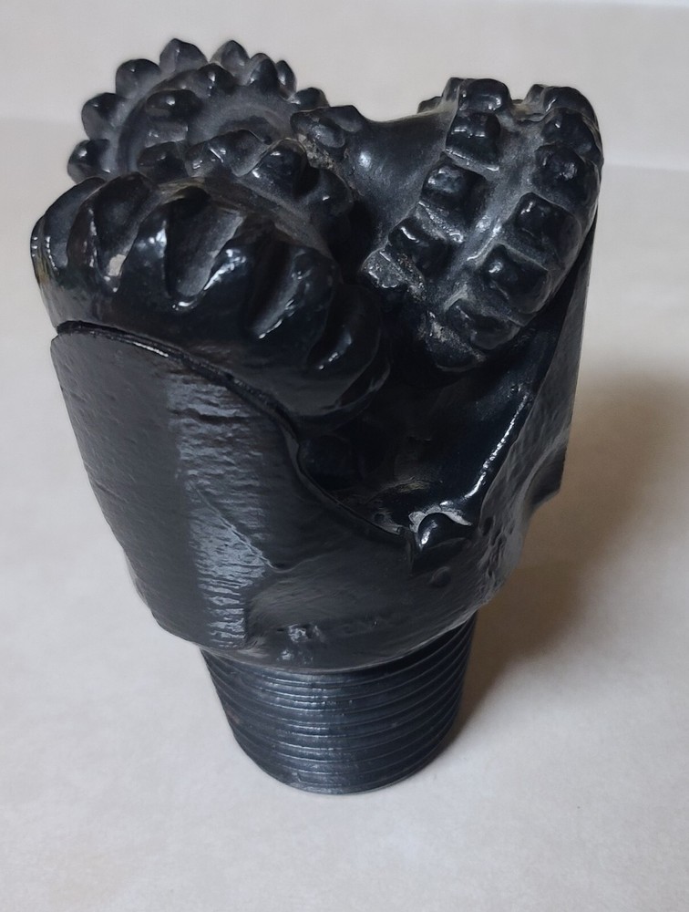 UNBRANDED BIT Black 4" DIAMETER MALE THREAD