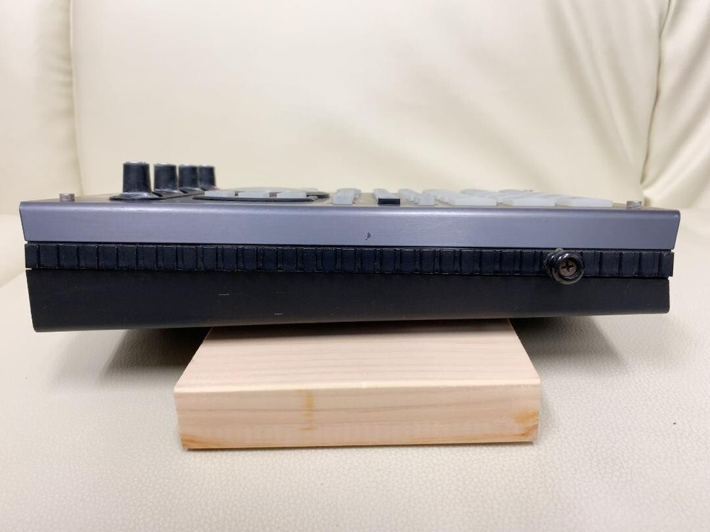 Roland SP-404SX Compact Linear Wave Sampler