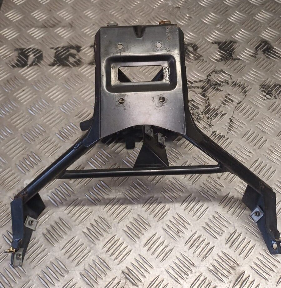 🥇Aprilia Atlantic 125 2005 - Upper fairing support bracket