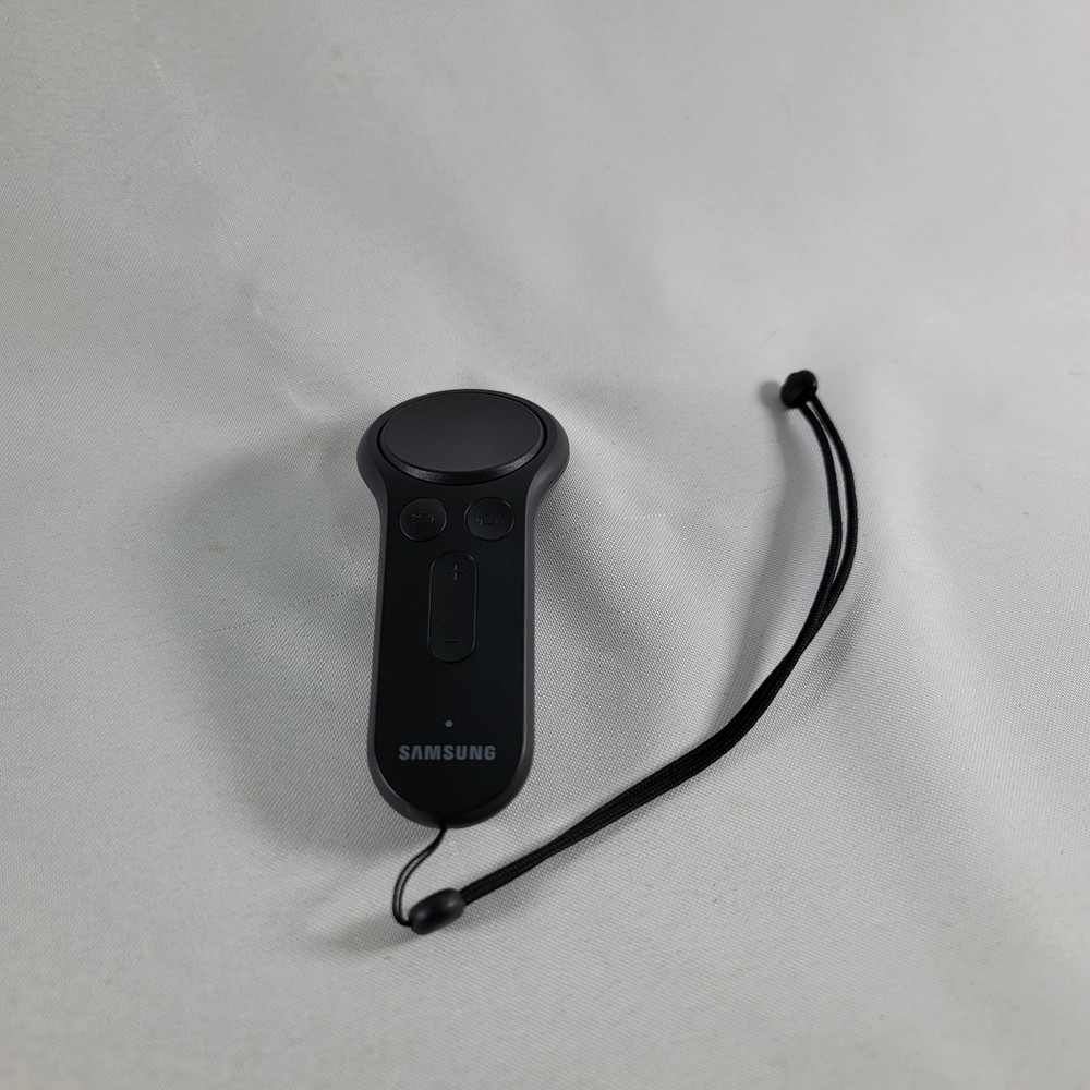 Samsung  ET-YO324BBEGUS Gear VR Controller - Black