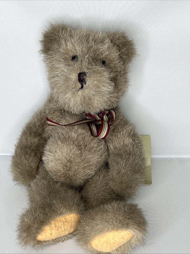 Vintage Boyd Collection Bear 10” NWT