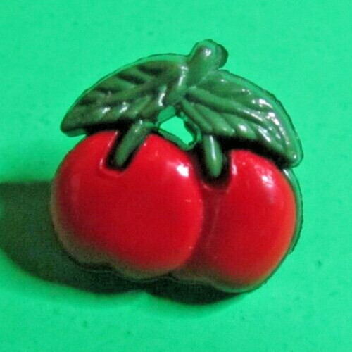 RED CHERRY ORCHARD FRUIT PLASTIC SHANK 3/4" NOVELTY SNAP-TOGETHER BUTTON-C847