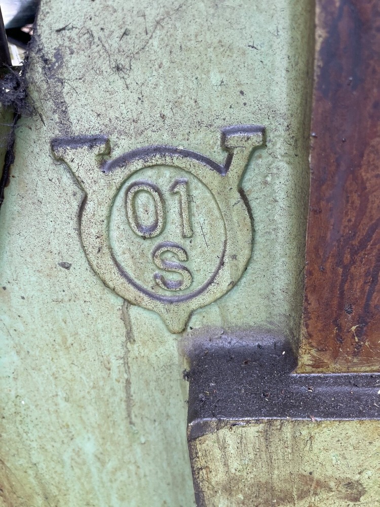 V & O 8 Ton Punch Press