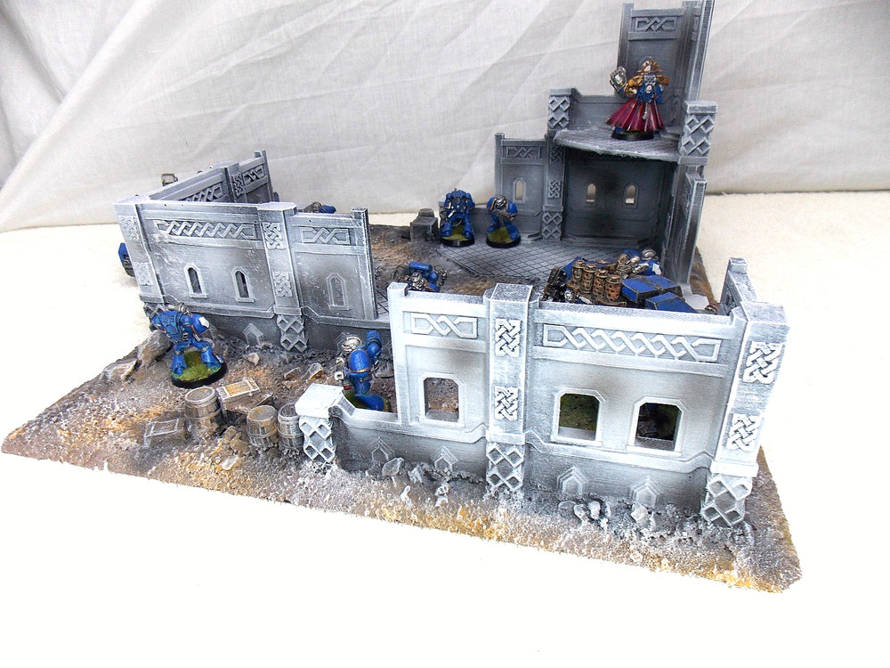 WARGAMING TERRAIN PAINTED BUILDING
