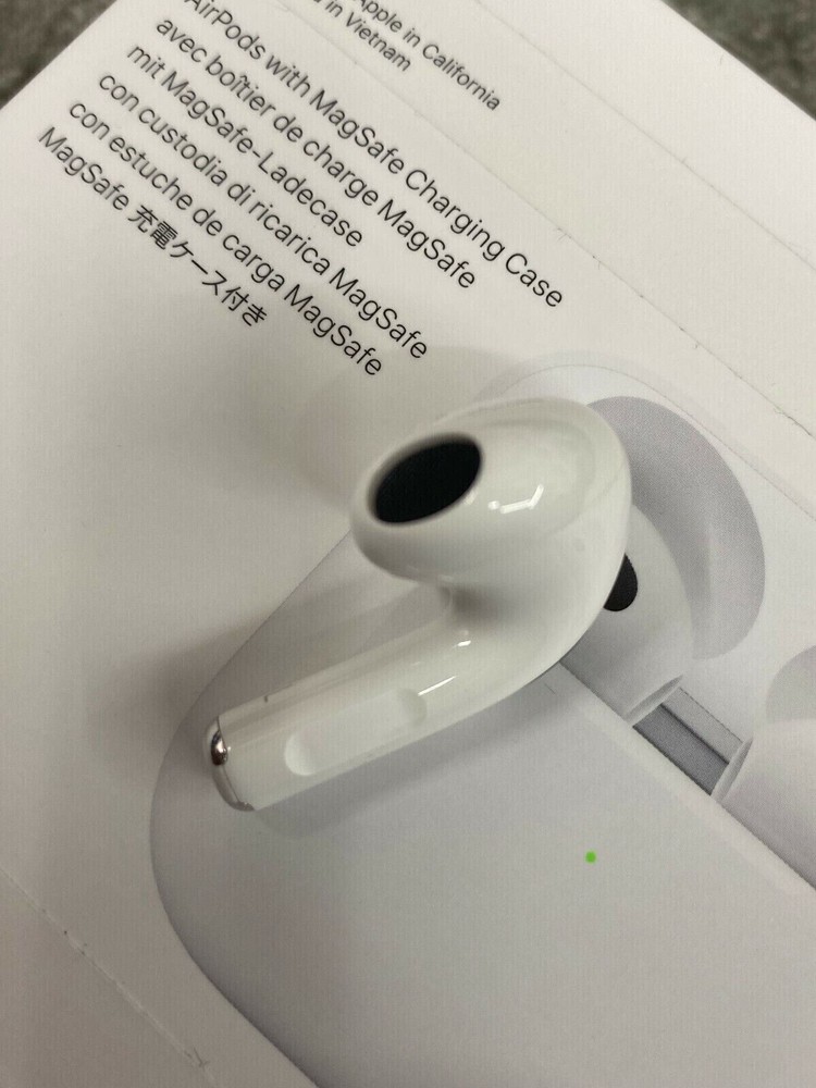 New Apple Airpods 3rd Generation - LEFT SIDE A2564 ONLY - for Replacement