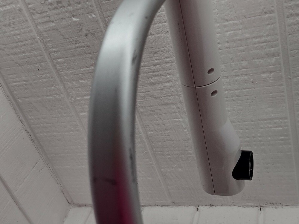 Elmo TT-02u Digital Document Camera Visual Presenter 5.3x Optical Zoom