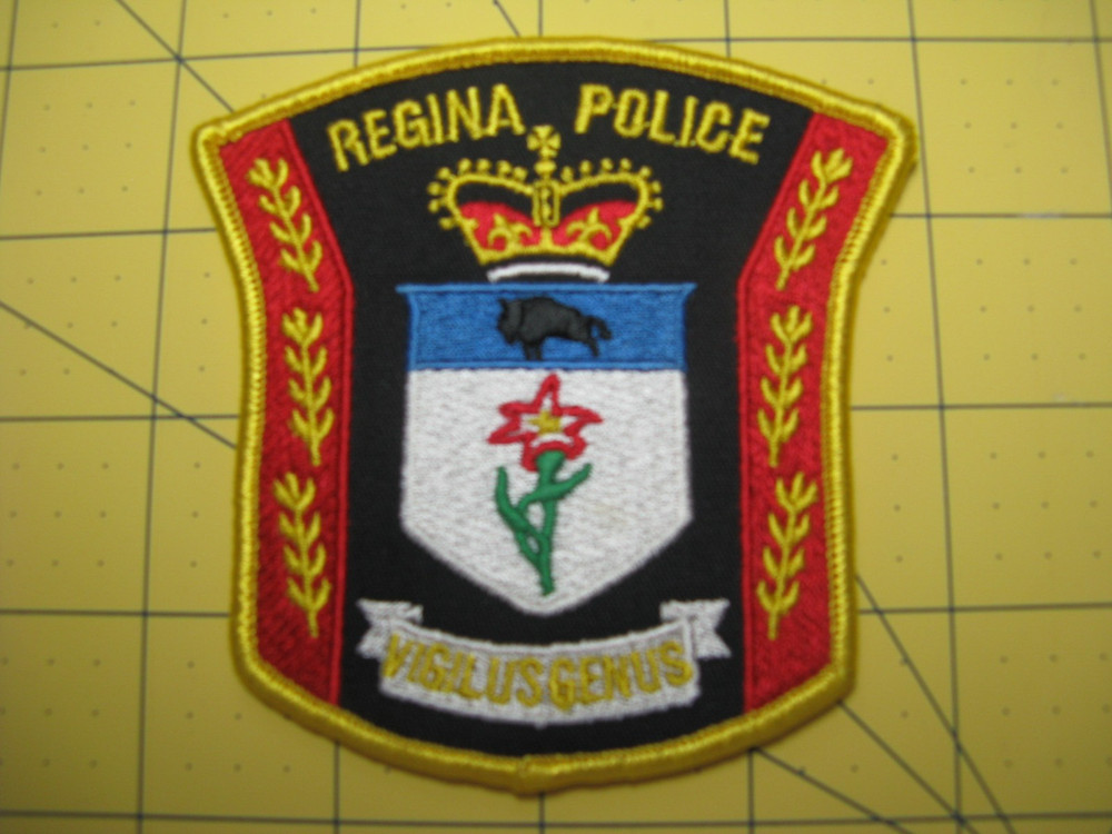 Saskatchewan Canada REGINA Police Patch (Law Enforcement)