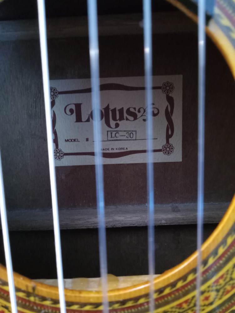 VERY NICE Lotus Lc-30 Classical Guitar