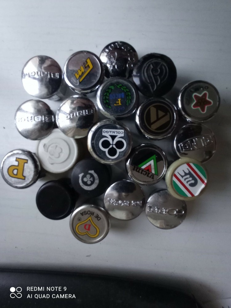 20 PLASTIC HANDLEBAR PLUGS UNPAIRED SPAIATI