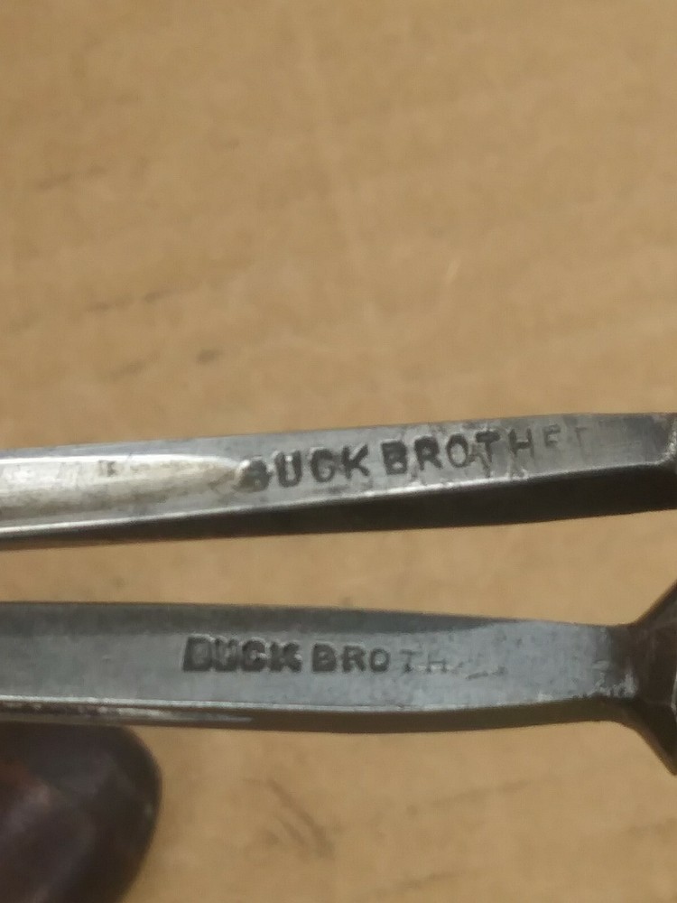 IV93 Lot of 4 Buck Gouges Chisels 3/16", (2) 5/16" & A Vee