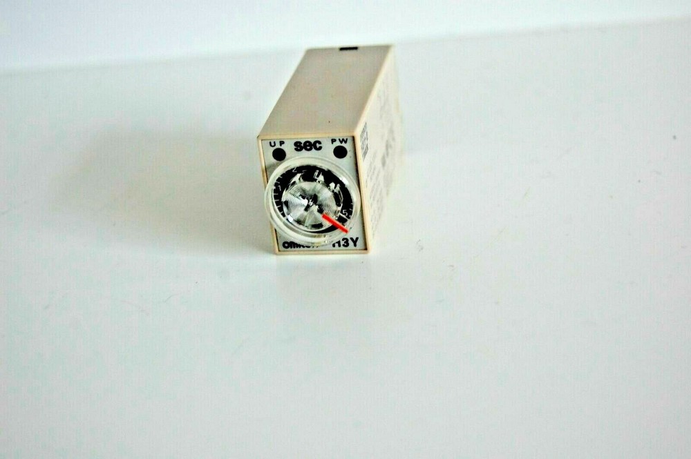 Omron H3Y-2 Timer
