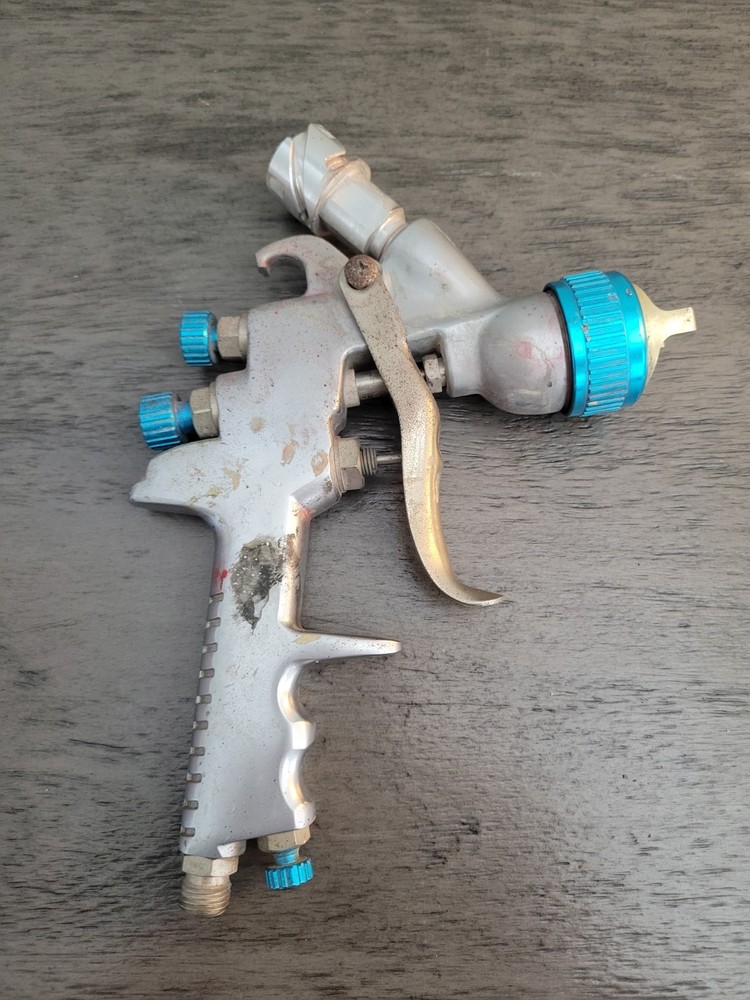 Leonardo 6865 Paint Sprayer Used Still Great Working Condition
