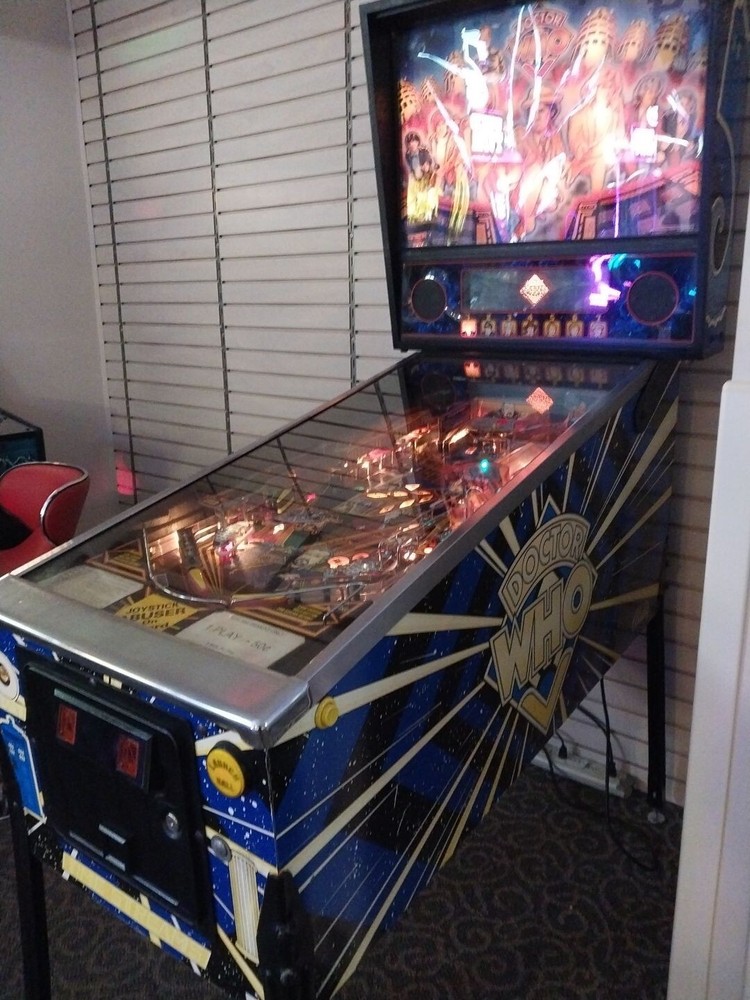 Pinball Machine 1992 Bally Dr Who, Excellent Condition