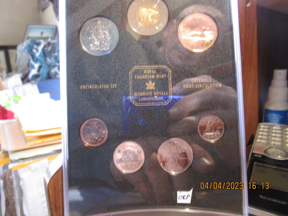2000 Royal Canadian Uncirculated Proof Set +++++ (7)