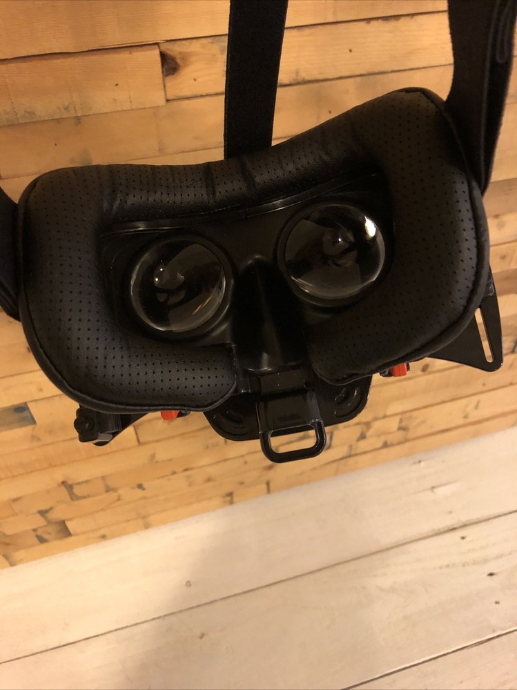 Freefly VR Headset Plus Case Plus Instruction Manual