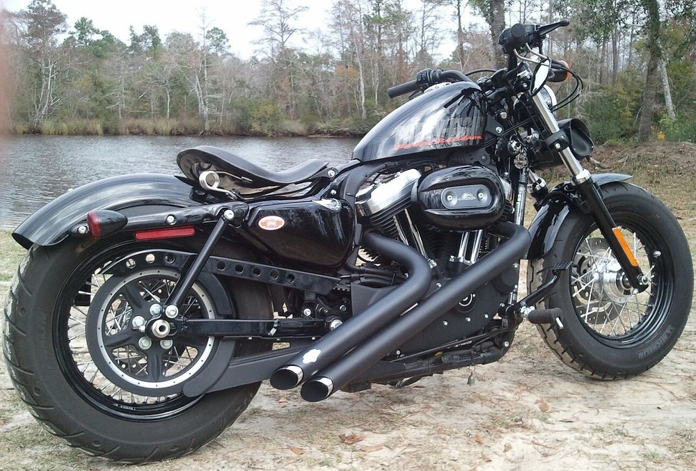 BEEFY Struts Sportsters-Dynas
