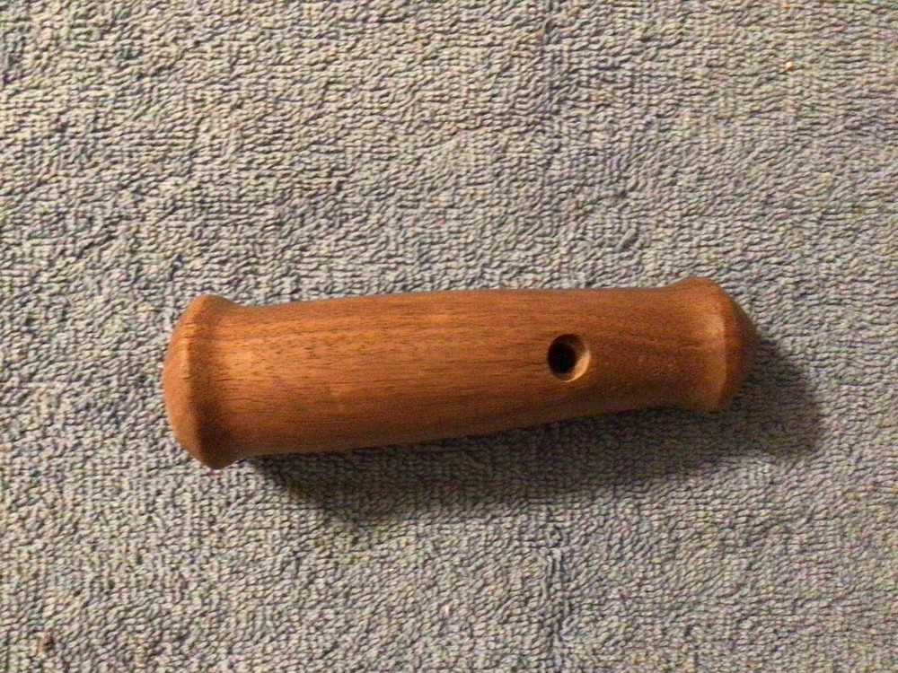 Colt Lightning .22 Deluxe Forend Walnut Repro