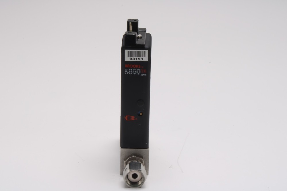 Brooks 5850TR Gas: Nitrogen, Range 0-1 SLPM, Mass Flow Controller