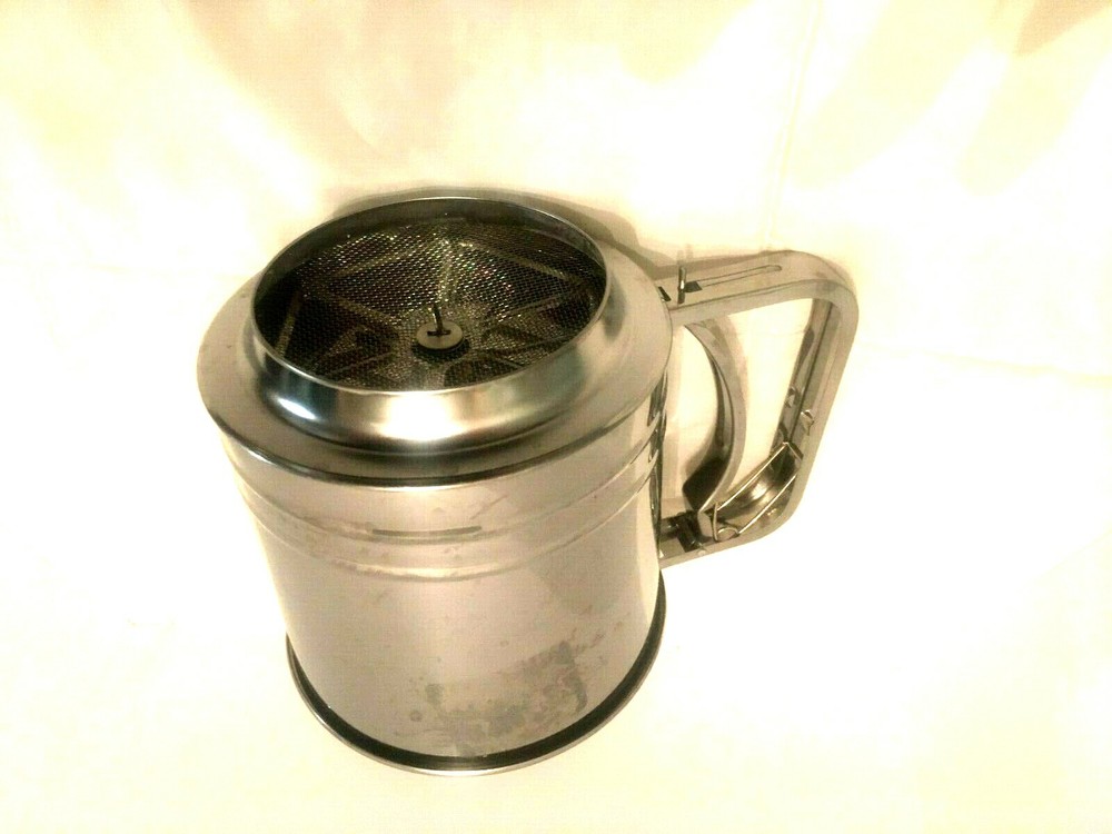TRIPLE SCREEN FLOUR SIFTER 5" TALL SILVER