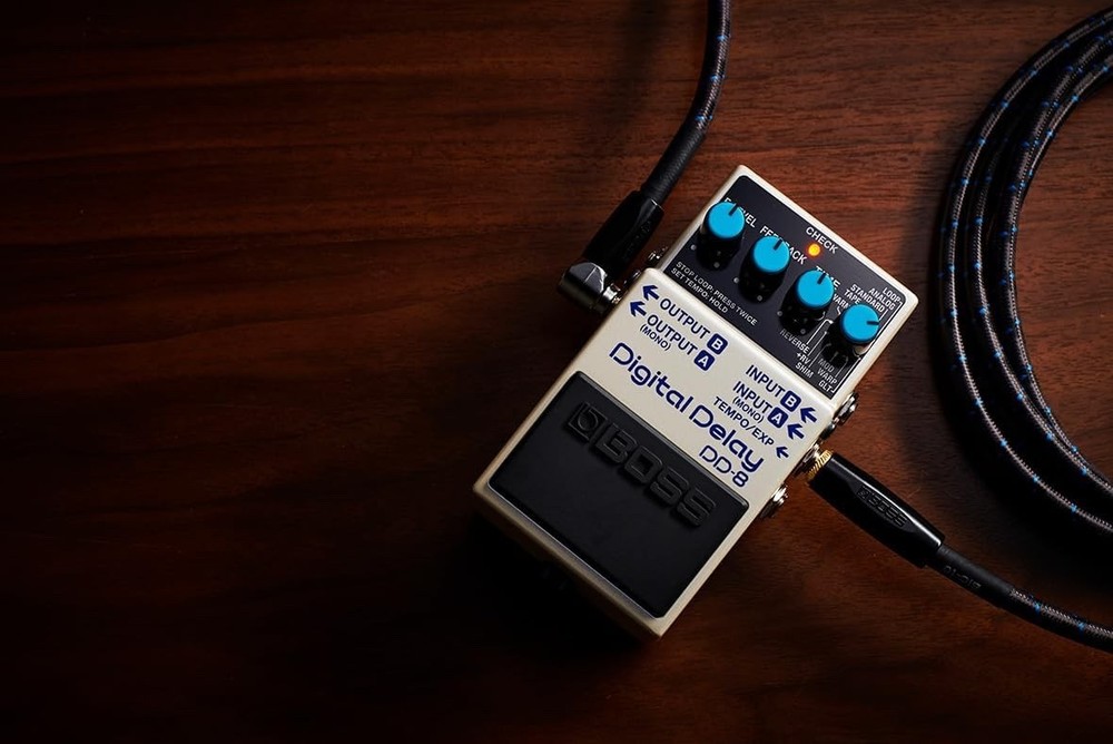 BOSS DD-8 Digital Delay Guitar Effect Pedal W/Box