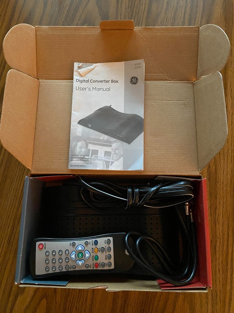 GE Smart Digital Converter Box • Model 22729 with Remote Cable •