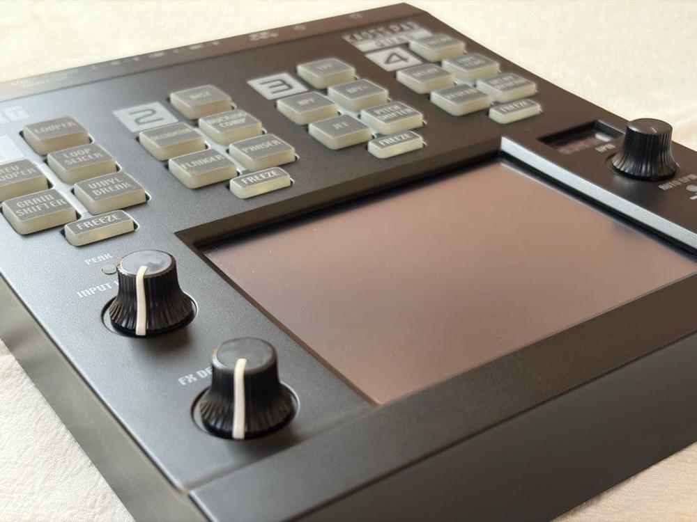 Korg Kaoss Pad Quad Dynamic Effect Processor Sampler