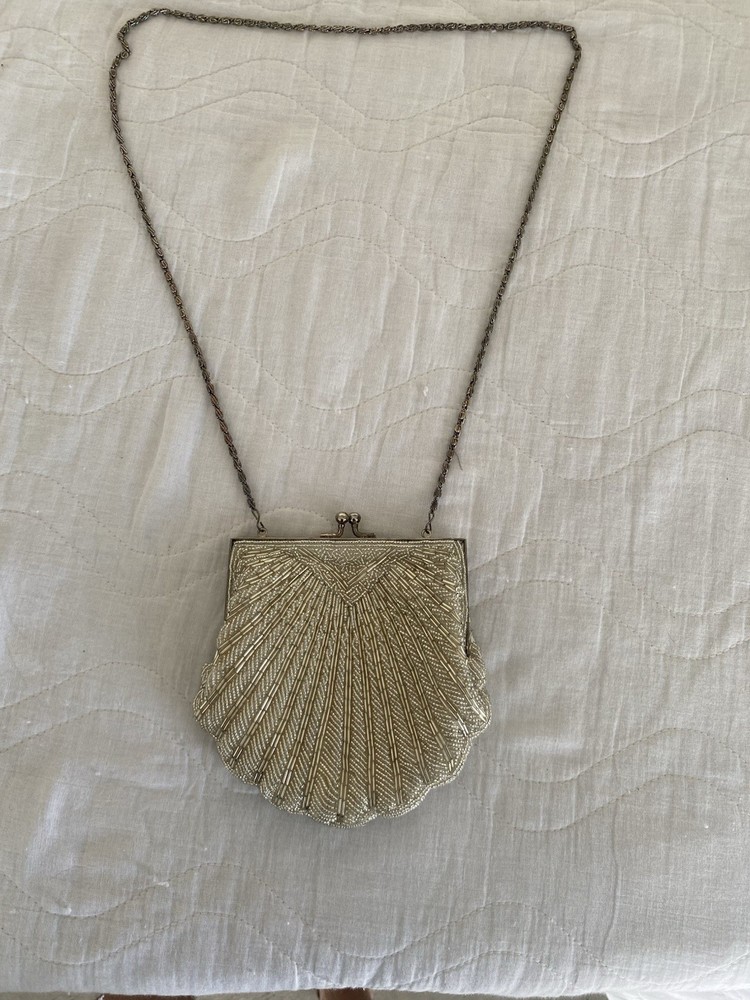 Walborg Silver Beaded Shell-Shaped Evening Bag with Chain Satin Formal