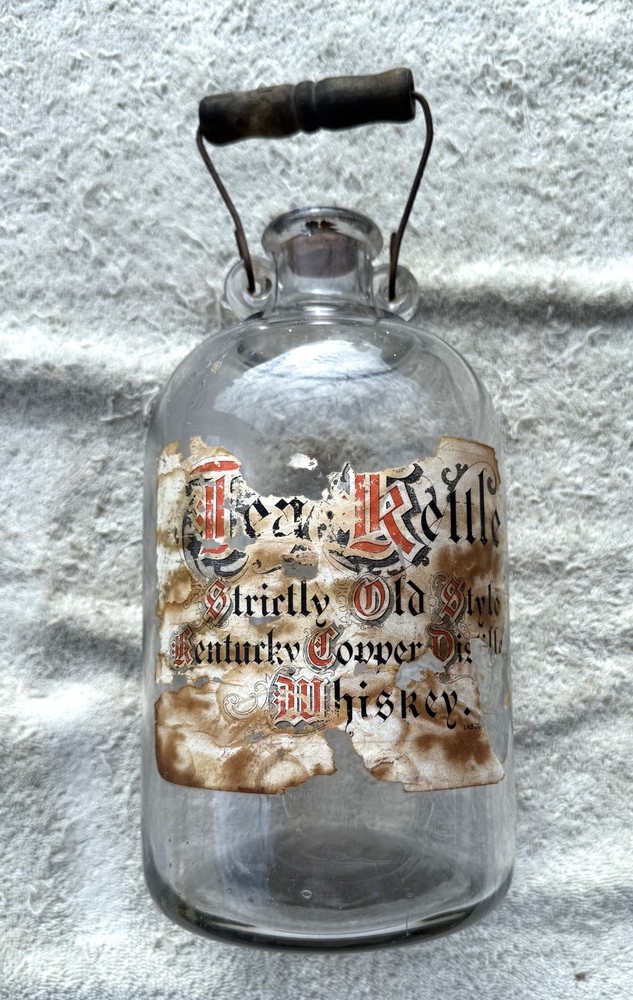 VINTAGE HAND BLOWN GLASS KETTLE WISKEY  CONTAINER