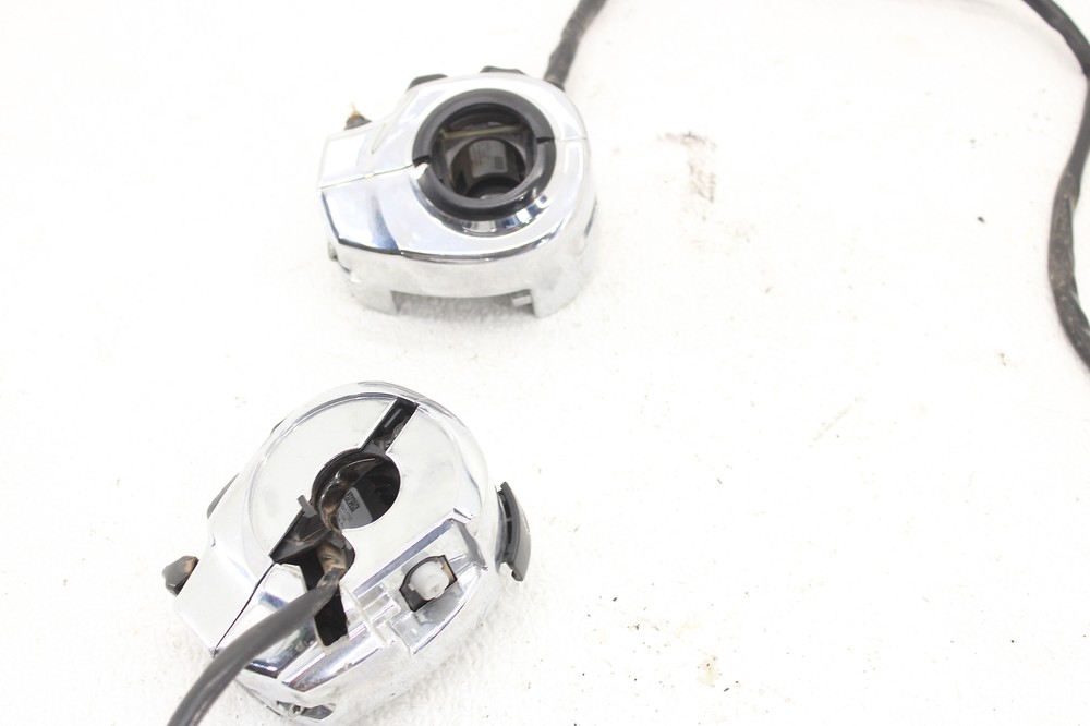 14-17 Harley Davidson Electra Ultra Limited Right/Left Control Switch Pack
