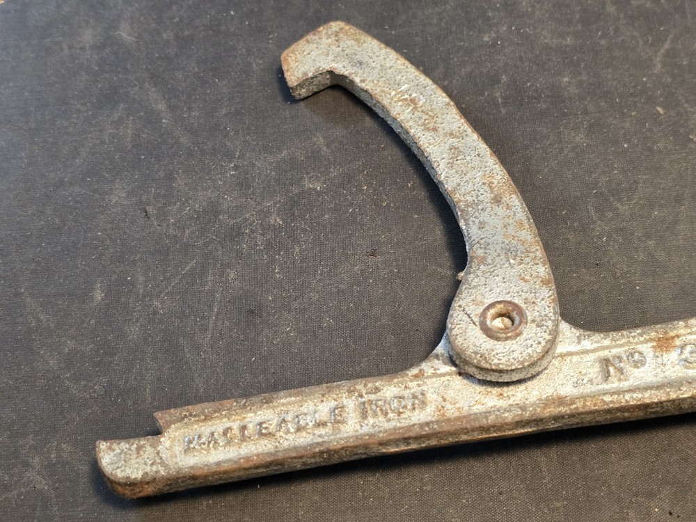 Chicago Specialty MFG Co. No. 3003 Malleable Iron Spanner Wrench Tools