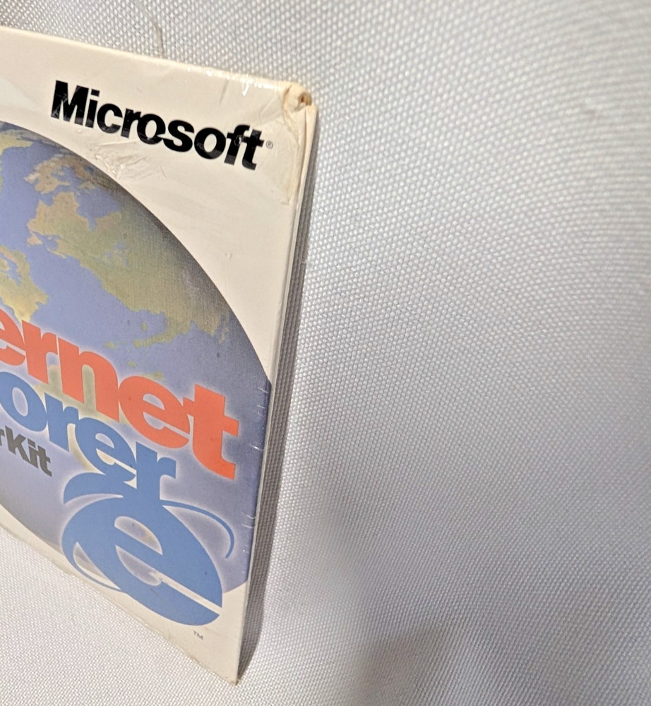 Vintage Internet Tool Box EARTHLINK & MICROSOFT Explorer Starter Kit CD ROMs