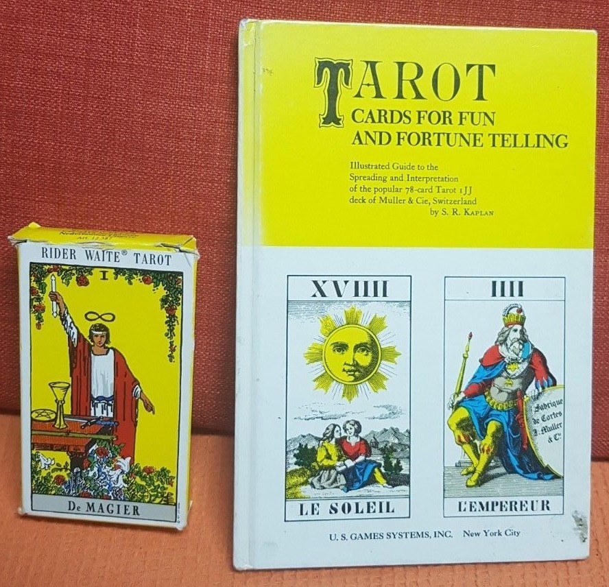 TAROT 78 cards avec notice explicative + book 1970