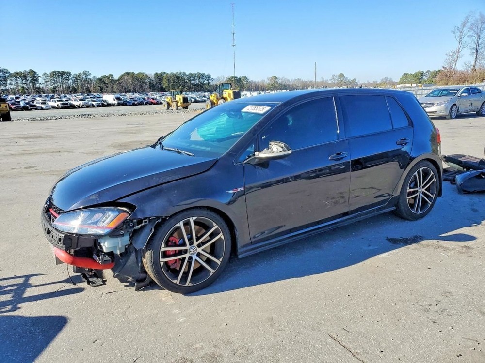 GTI       2017 Glove Box 5006127