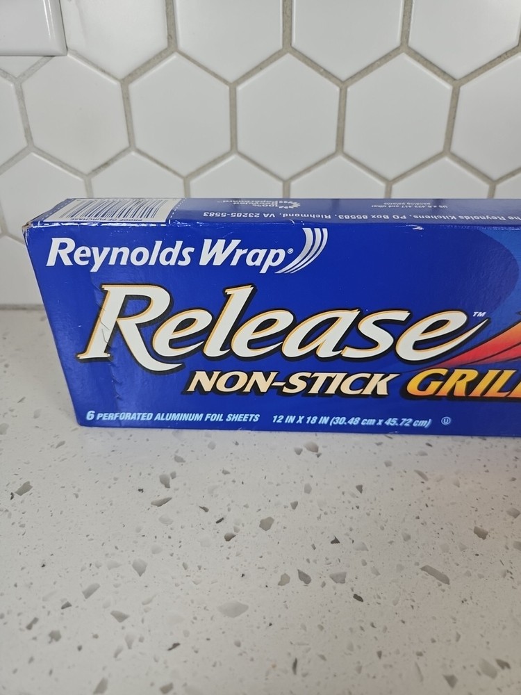 Reynolds Wrap Release Non-Stick Grill Foil Perforated 6 Sheets