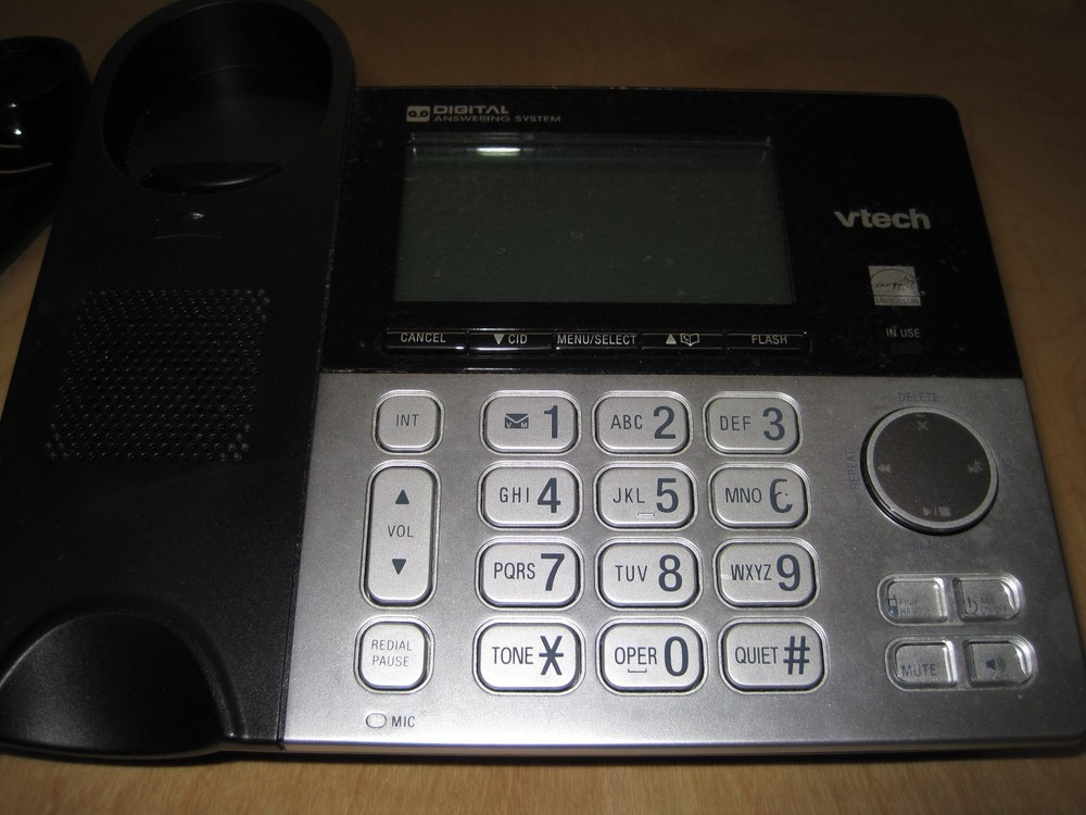Vtech CS6949 DECT 6.0 Single Line Corded Phone